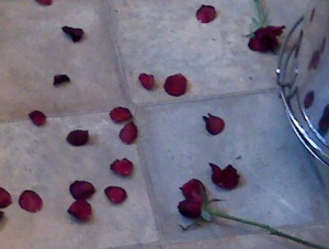 rose-petals-bin